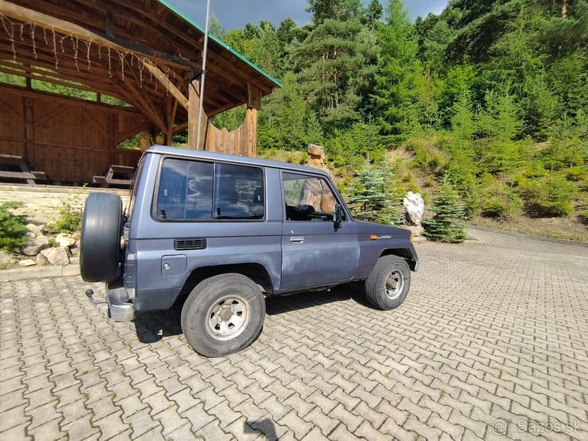 Toyota Land cruiser 70