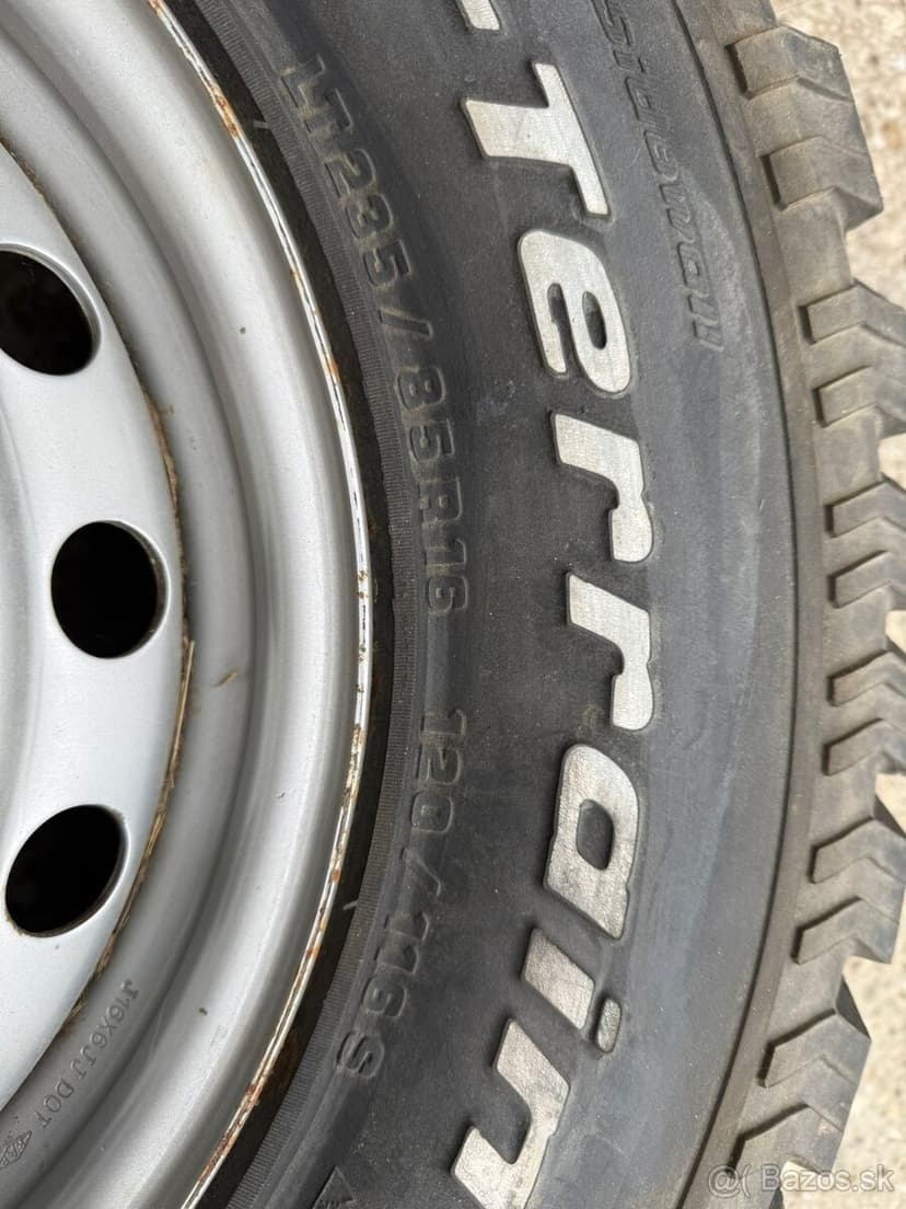 Pneu Goodrich 235/85 R16 + disk 6x139.7 16”6J