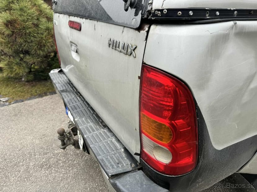Predám Toyota Hilux 2.5, D-4D