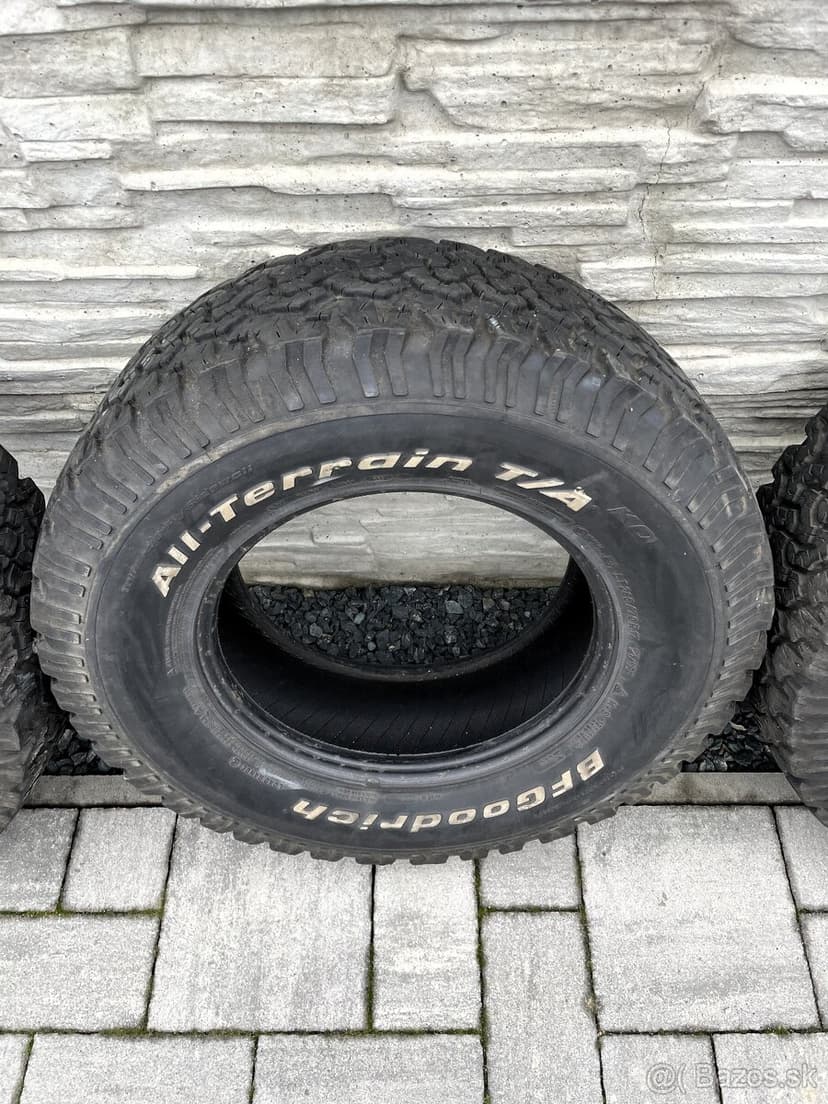 285/70 R17 BFGoodrich Off-Road