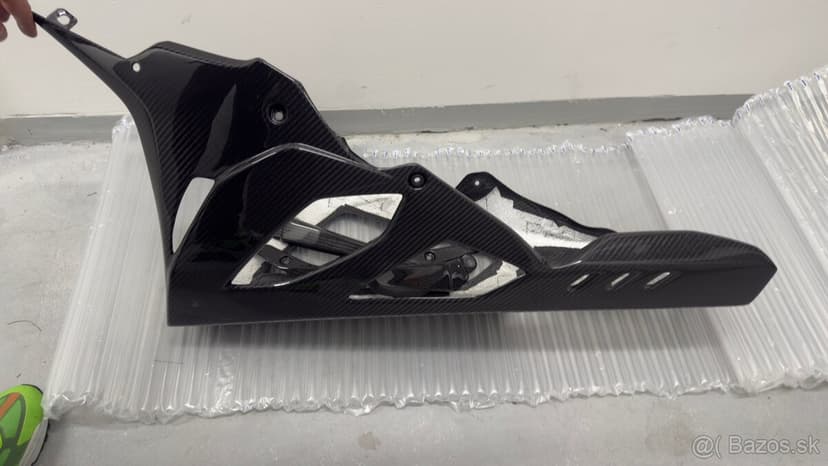 100% carbon kryt BMW S1000RR K67