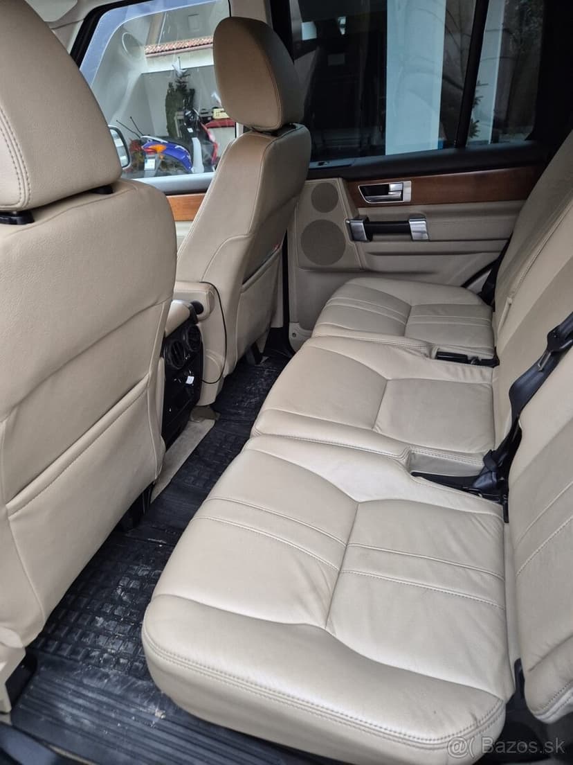 Land Rover - Discovery 4