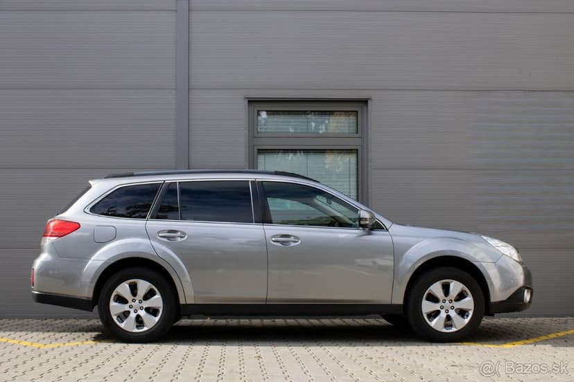 Elegantní a spolehlivý Subaru Outback z roku 2011