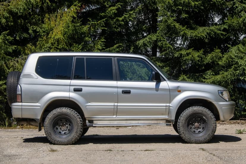 Toyota Land Cruiser.