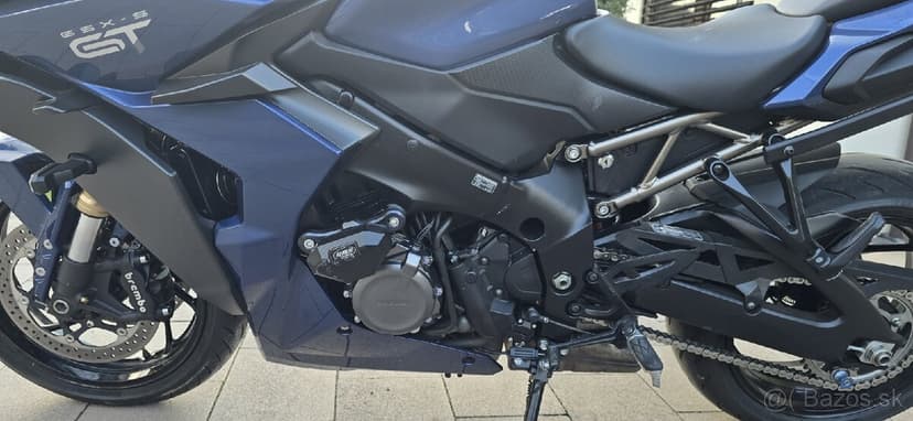 SUZUKI GSX-S 1000GT, r.v.2024,kup v SR