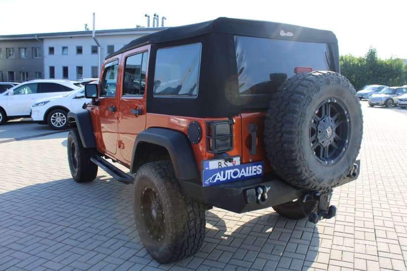 Jeep Wrangler 3,8 i V6 4WD 147 kW LIMITED MOUNTAIN EDITION
