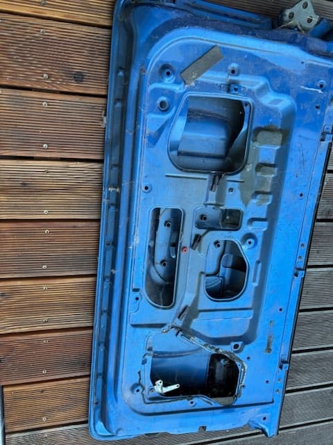 Predám zadné-kufrové dvere na Jimny Cabrio