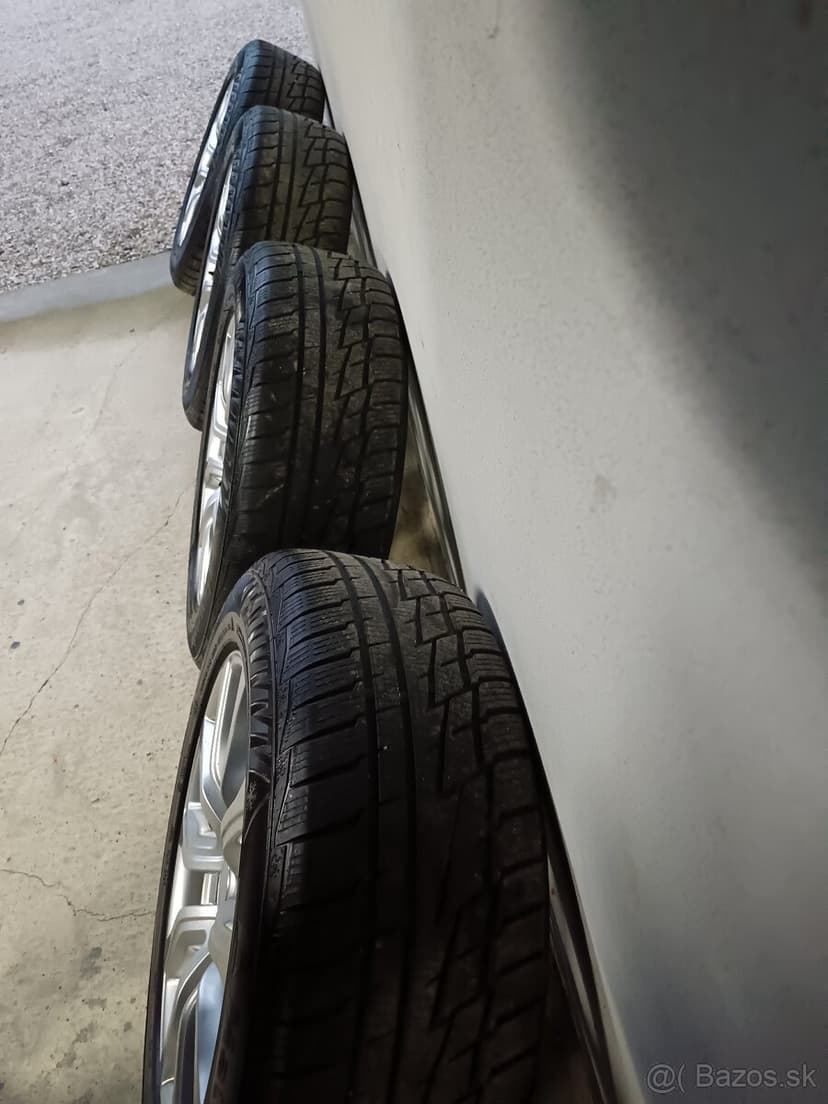 Predám zimnú sadu na Range Rover Evoque 235/60/18