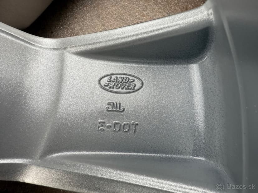 Originál zimní kolesa R20 Land Rover Defender