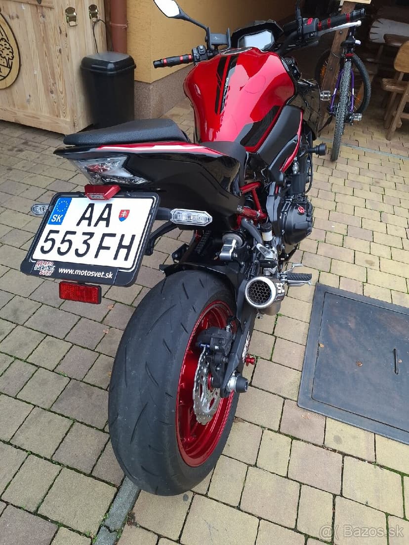 Predám Kawasaki Z900 rv 10/2024 odo 1800 km odpočet DPH