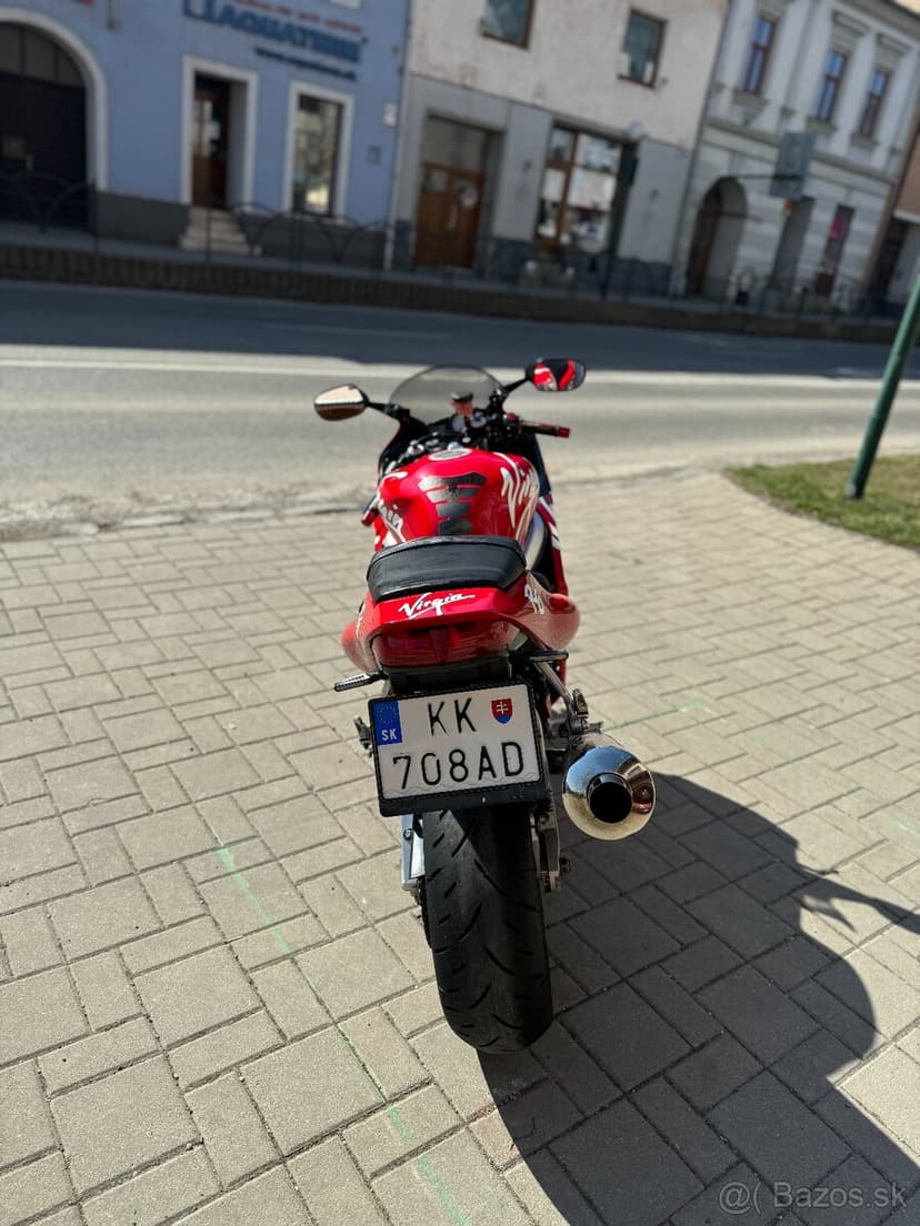 Yamaha R6 600 (1999) – 72 kW – pekný stav