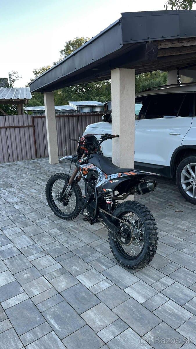 Predám motorku pitbike KXD 150 PRO