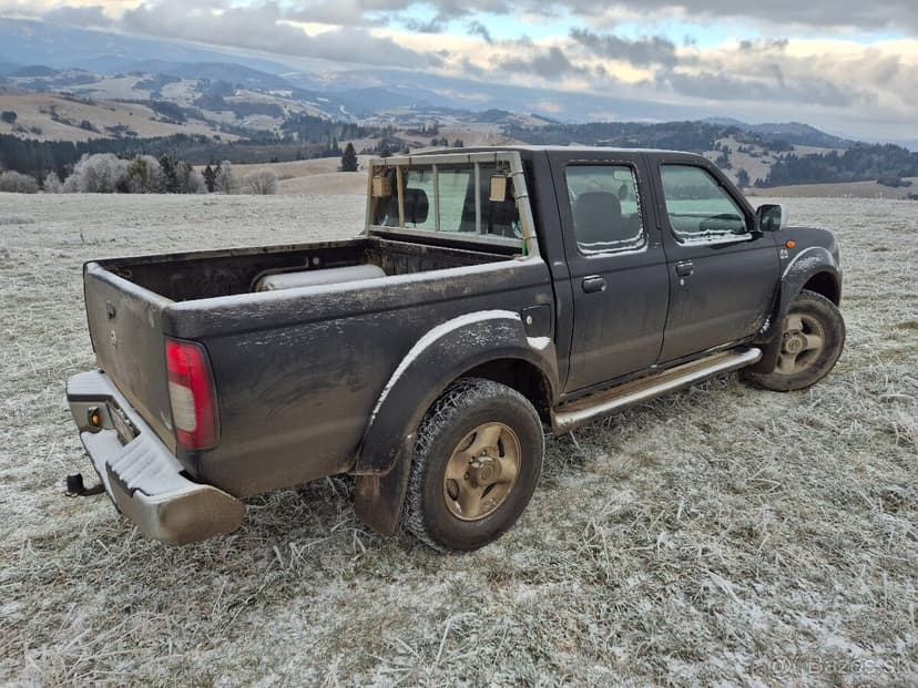 nissan navara np300