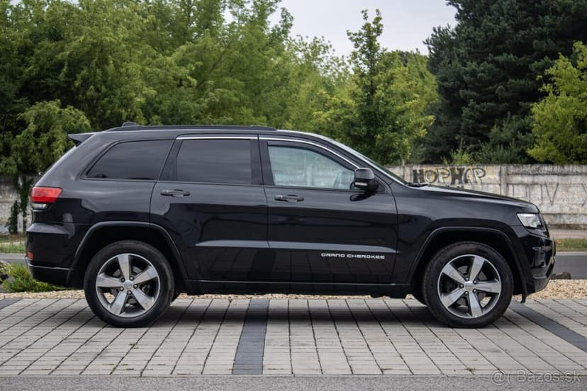Jeep Grand Cherokee 3.0L V6 Overland A/T