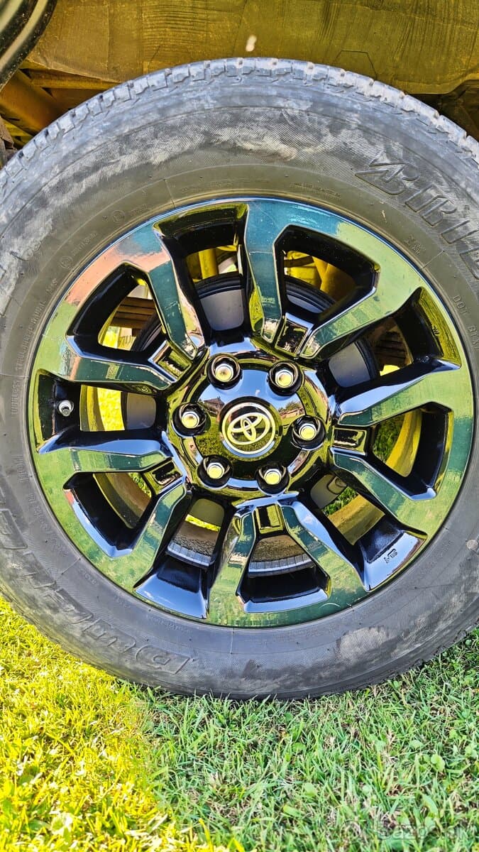 Toyota hilux sada diskov.