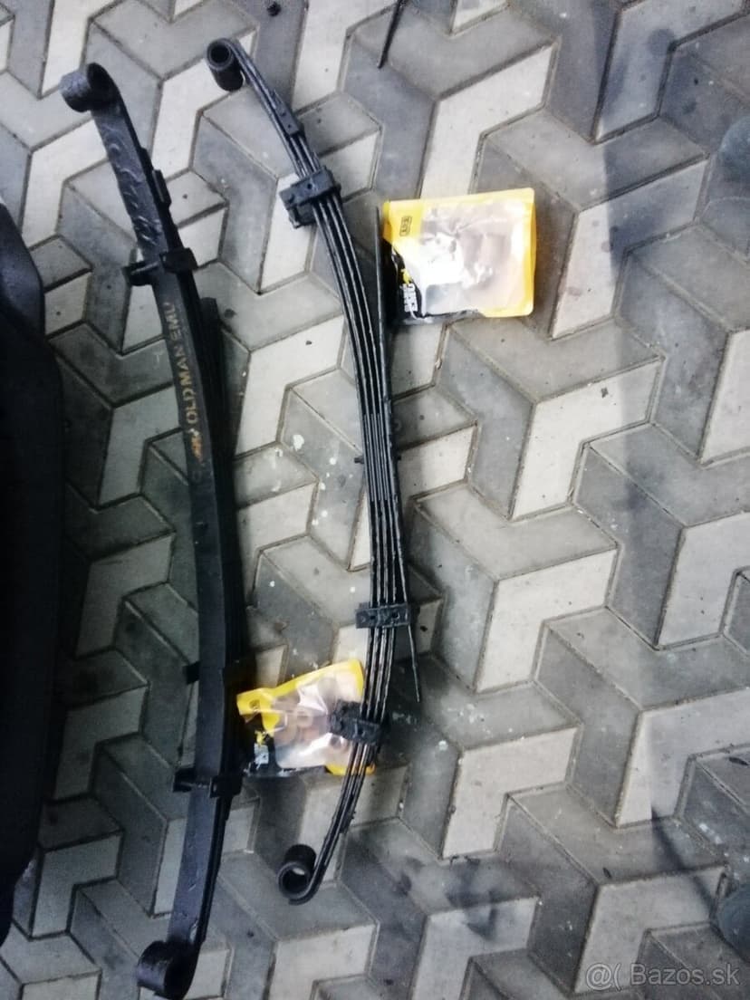 Predám sadu listových pier Toyota hilux 2015+2023