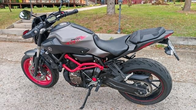 Yamaha MT 07 Moto Cage 2016