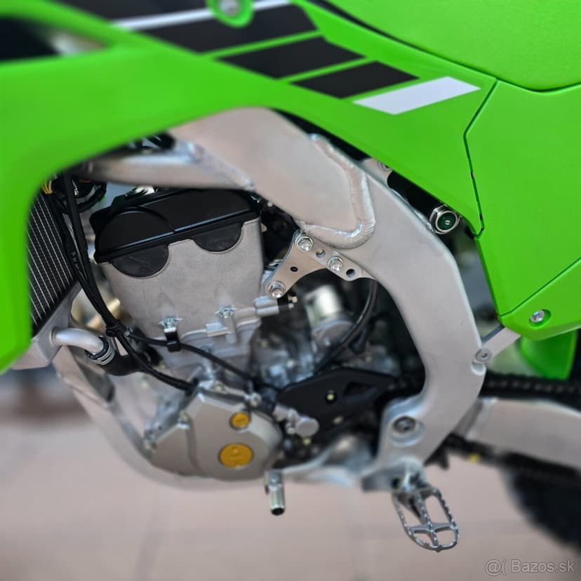 Kawasaki KX 250 2025 nová ešte ani nenaštartovaná