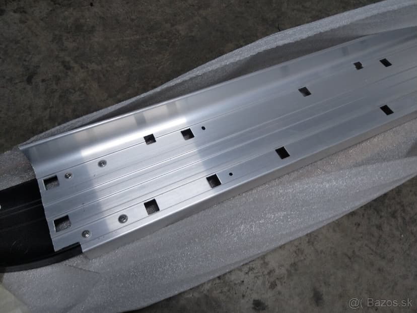 Predam na Toyota Hilux r.2020