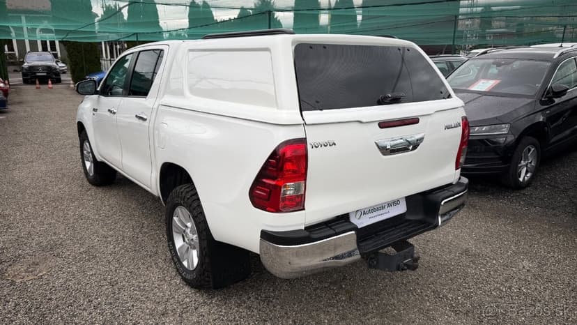 Toyota Hilux DC 2.4 I D-4D Live 4x4