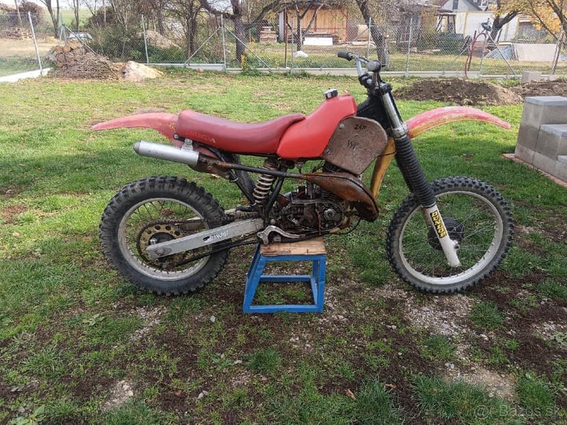 Honda cr 125 s motorm čz 175