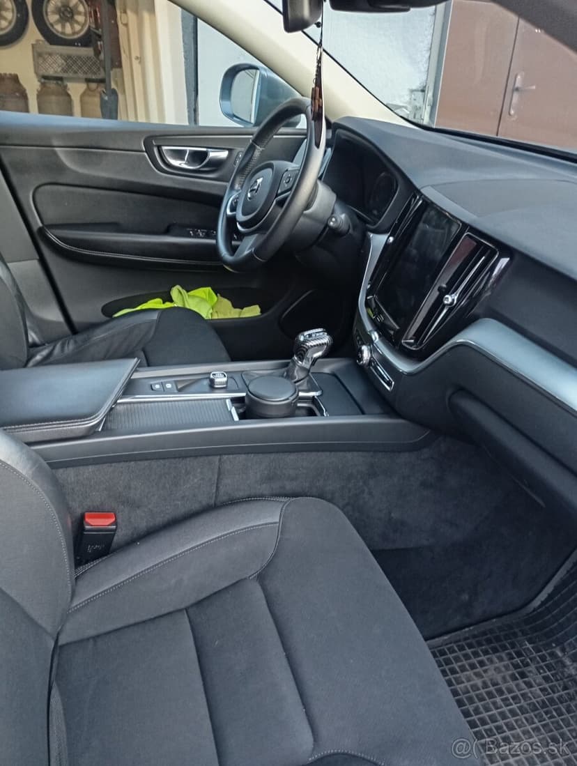 Volvo XC60 momentum D4, 4x4, 140kw