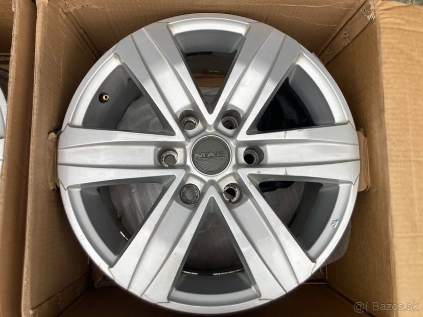 Toyota Hilux MAK R17" 6x139,7 - 4ks