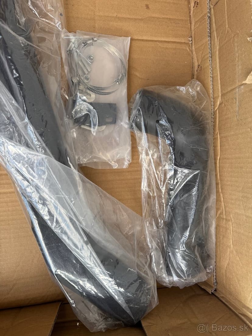 Nový nepoužitý šnorchel Suzuki Samurai