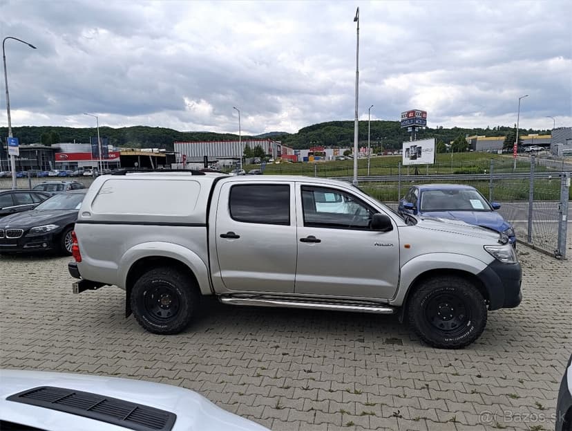 Toyota Hilux DC 2.5 I D-4D Terra