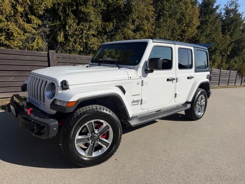 Jeep Wrangler SAHARA 2.0 Benzín Automat 4x4 Full SERVIS