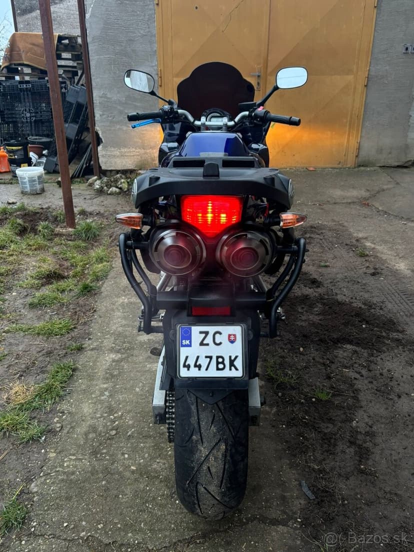 YAMAHA FZ6 FAZER r.v 2004