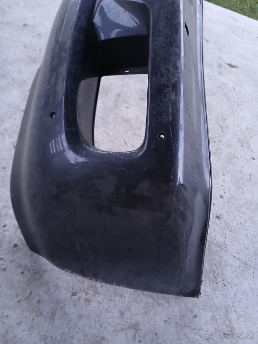 Toyota Land Cruiser LC - predný nárazník