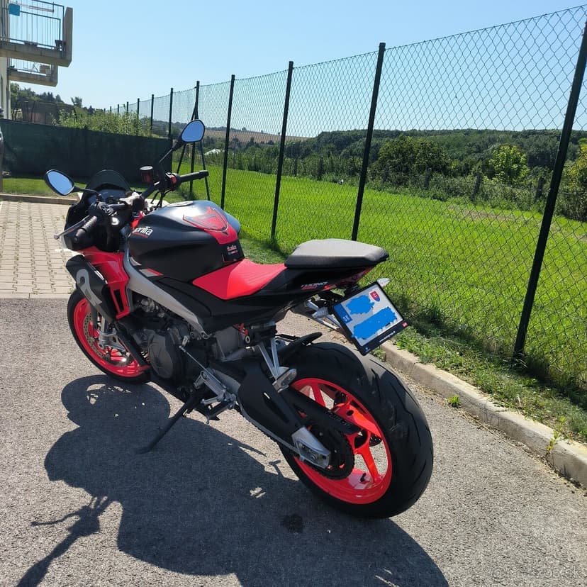 Predam Aprilia Tuono 660
