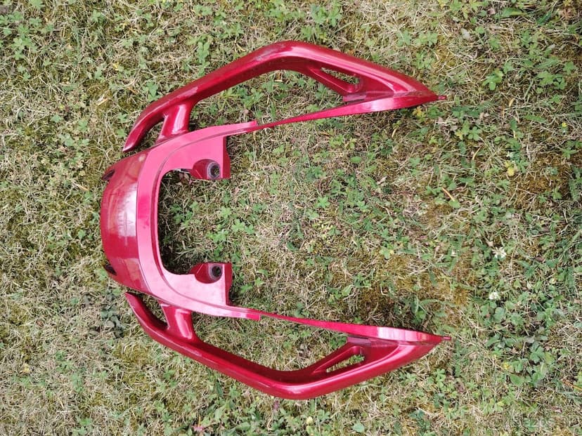 Hlavný plast pod sedlo Yamaha FZ6