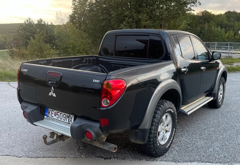 Mitsubishi L200 2.5 TDI Superselect 4x4 Uzávierka