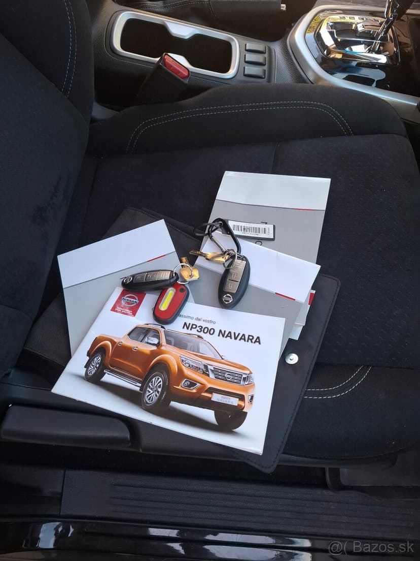 Nissan np 300 navara automat
