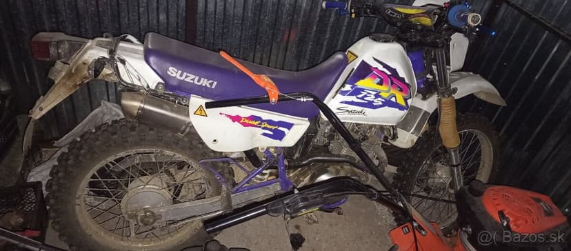 Suzuki dr 125