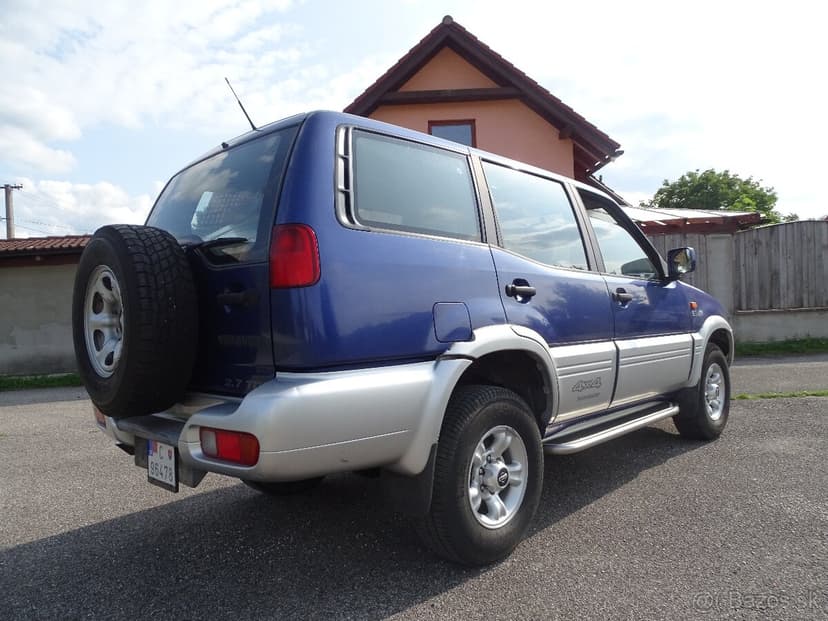 Nissan Terráno II,2.7 tdi-7 miest