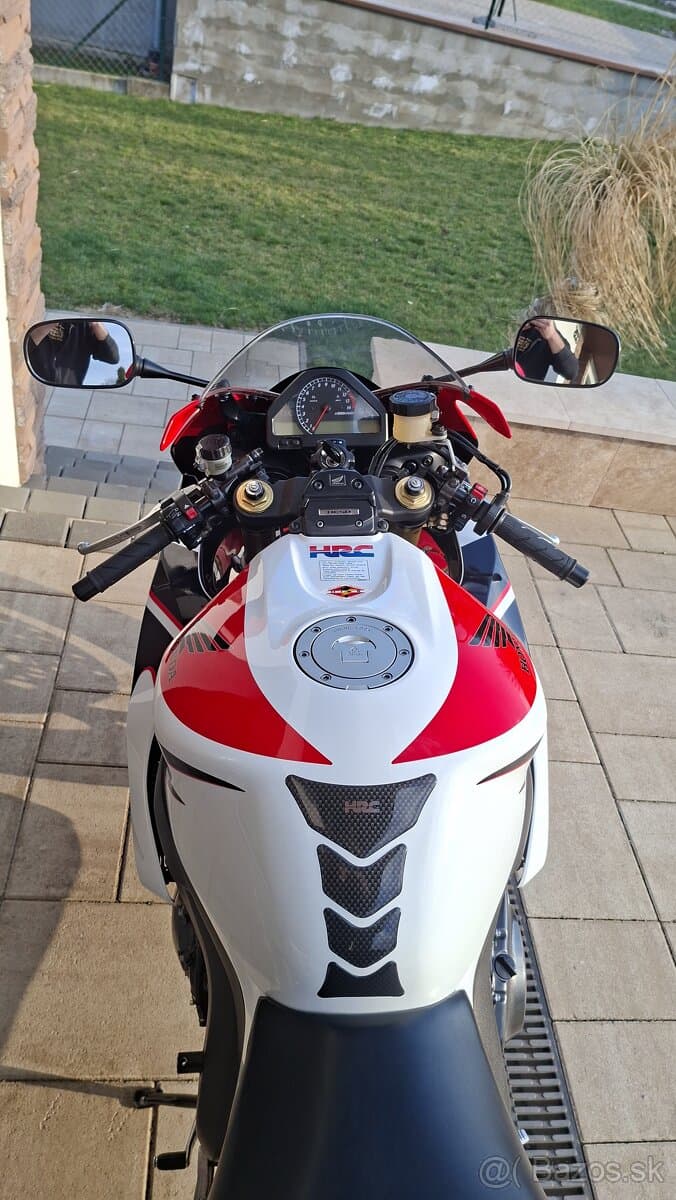 Honda cbr 1000 rr