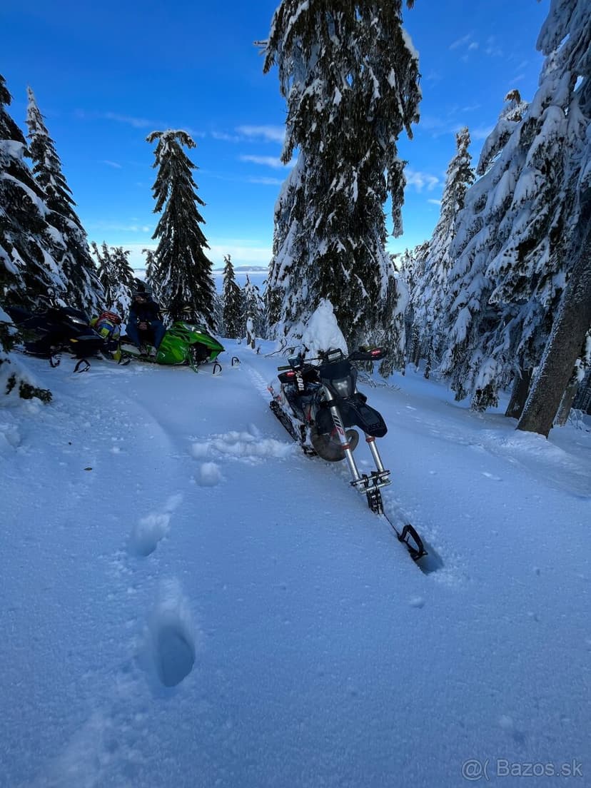 Snežný pas.   Ktm , husqvarna , gas gas
