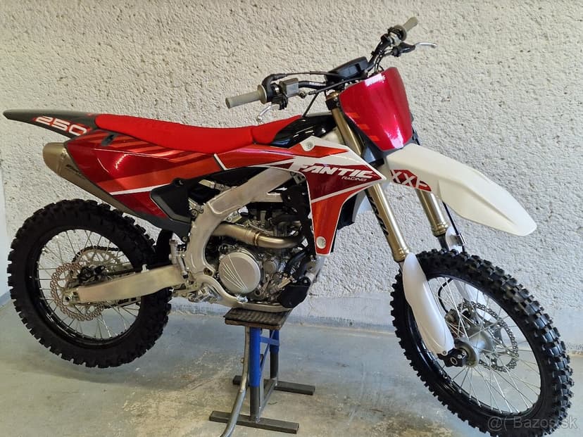 Fantic XXF 250 2025  Yamaha yz250f 25