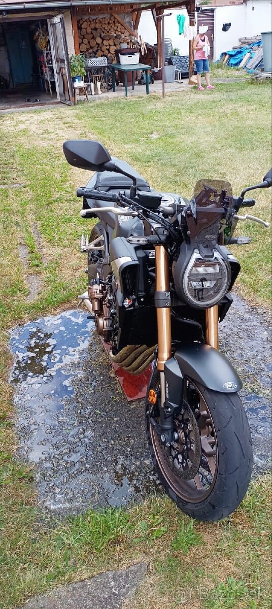 Honda CB 650R e-clutch