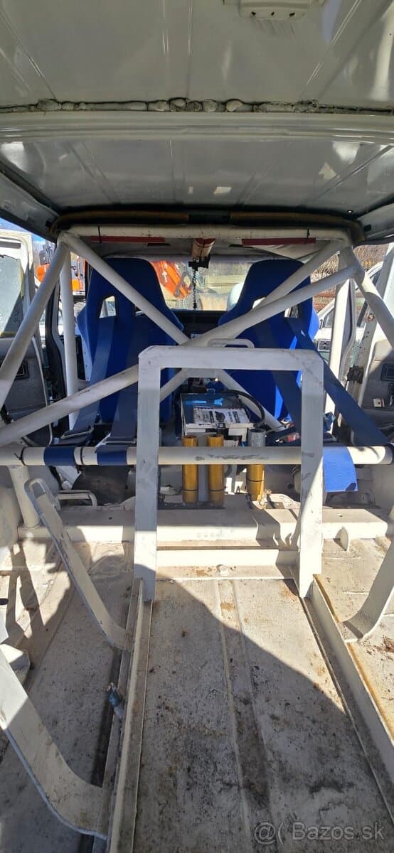 Predám upravený Jeep Cherokee