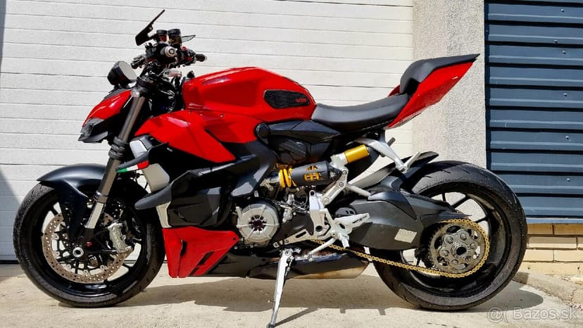 Ducati Streetfighter V2 (2022/8) v záruke