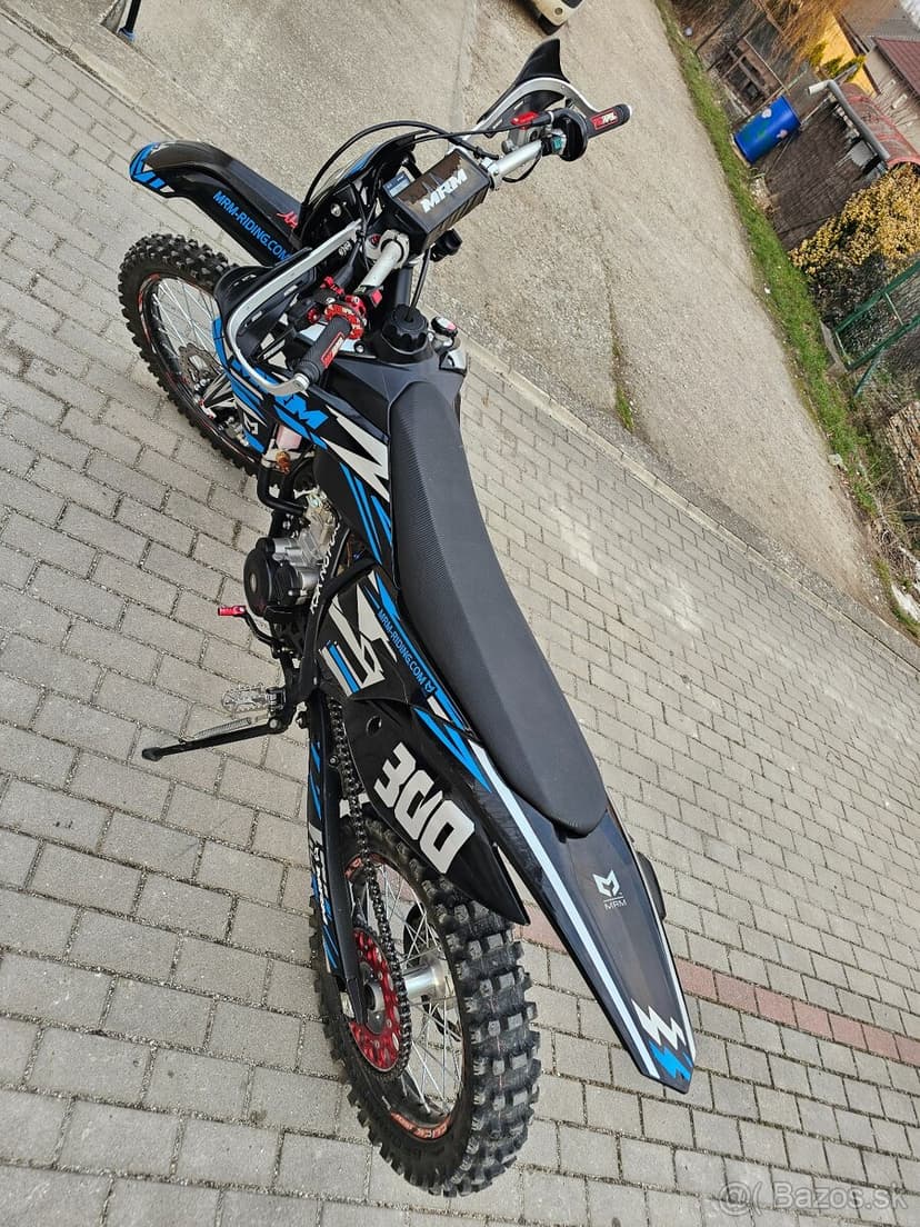 MRM 300 r.v.2025 s upraveným výkonom