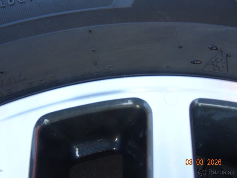 Aludisky s pneu originál - NISSAN NAVARA, 255/60-R18.