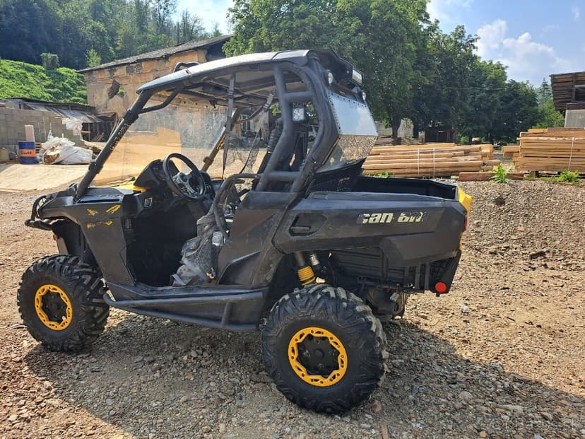 Can am 1000 commander