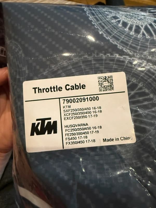 plynové lanko na KTM  HUSQVARNA