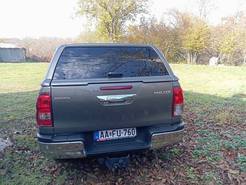 Toyota Hilux 2,8 D-ID 2022