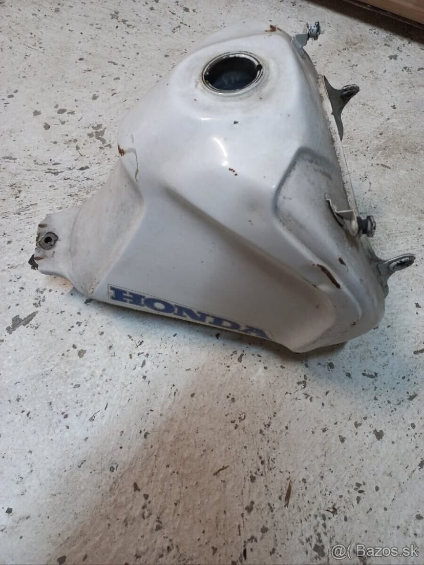 Honda Dominator diely